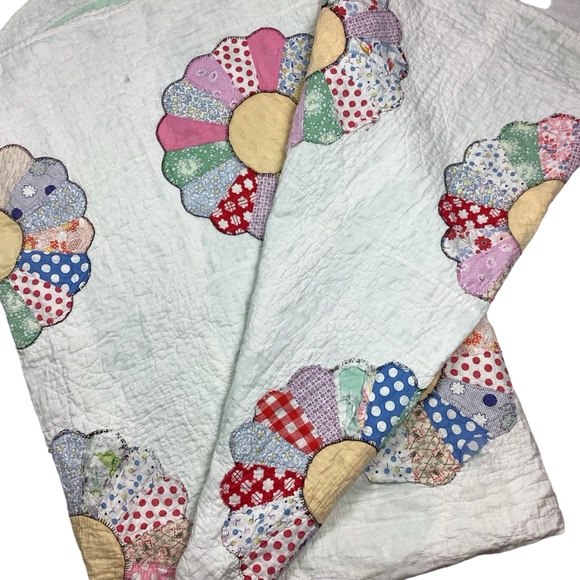 American Vintage Other - Vintage hand stitched quilt